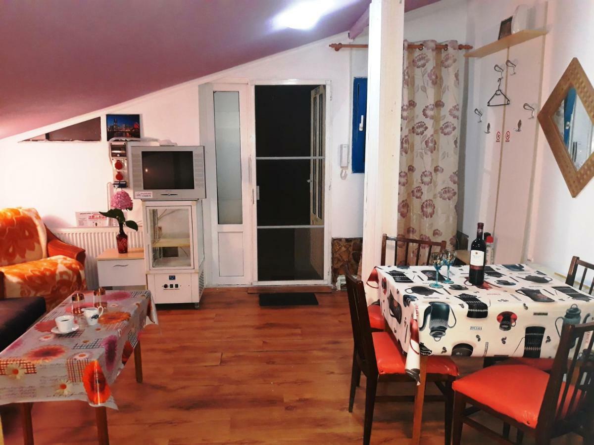Hostel Pascalis Alesd المظهر الخارجي الصورة